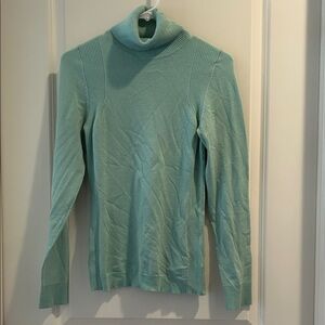 The Limited women’s Ribbed detail Turtleneck Light Lime green rayon nylon size S